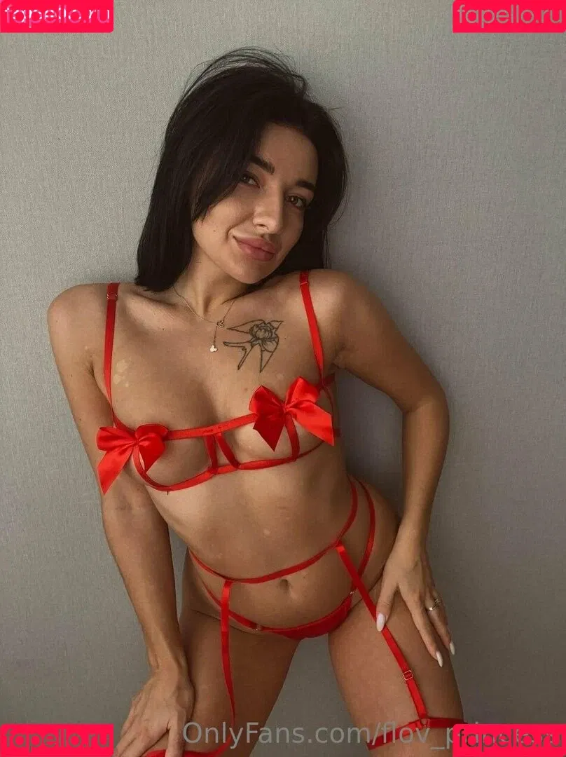 flo.imvu / flov_princess Onlyfans Photo Gallery 