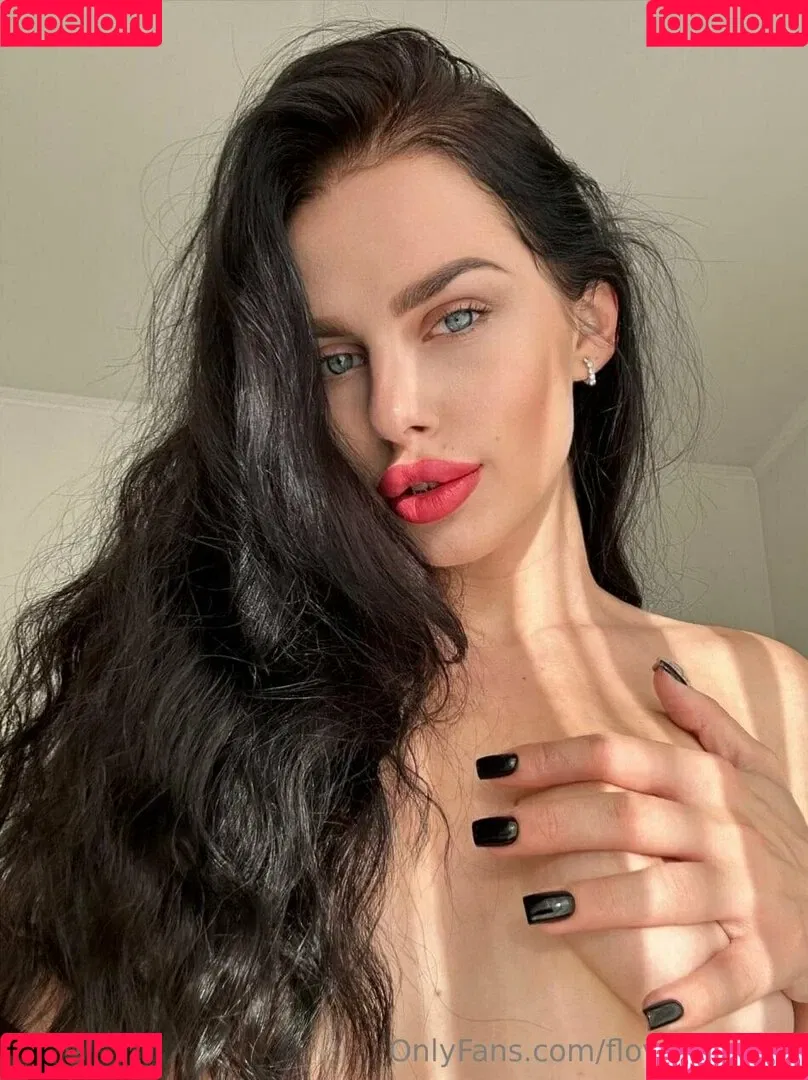 flo.imvu / flov_princess Onlyfans Photo Gallery 