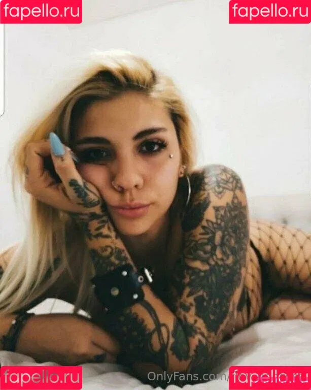 flo.imvu / flov_princess Onlyfans Photo Gallery 