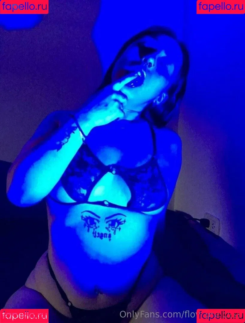 flo.imvu / flov_princess Onlyfans Photo Gallery 