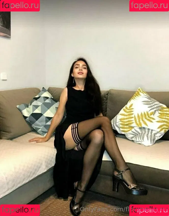 flo.imvu / flov_princess Onlyfans Photo Gallery 
