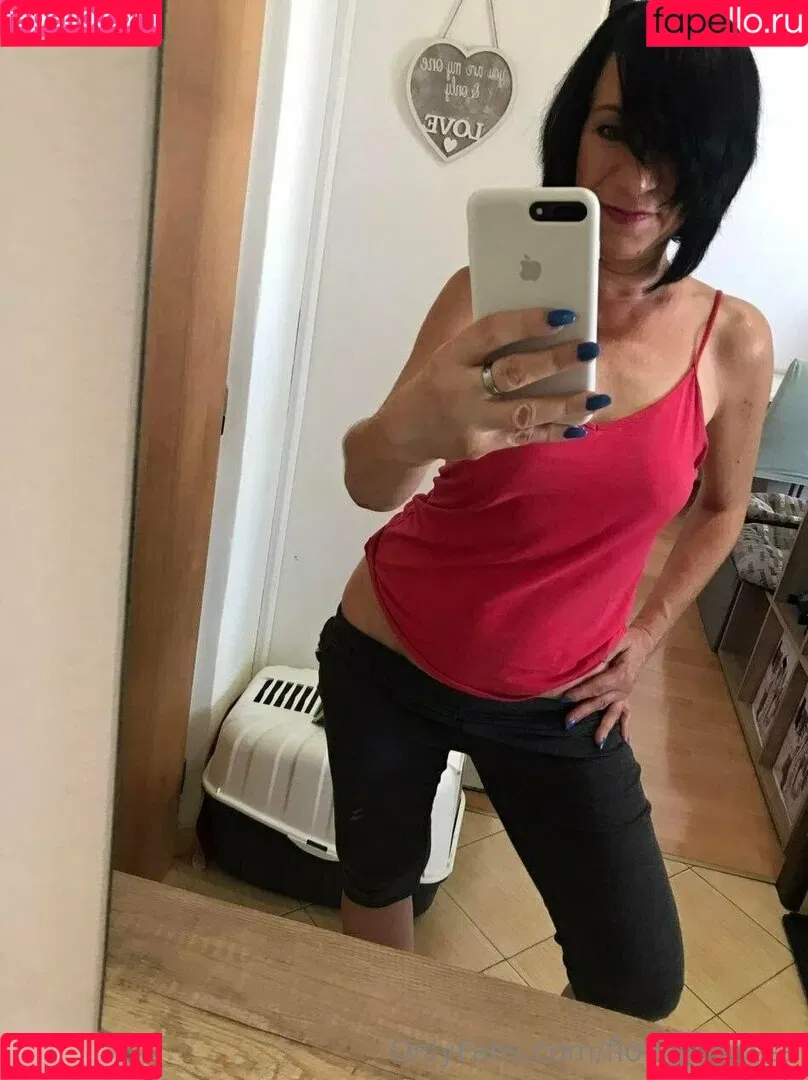 flo.imvu / flov_princess Onlyfans Photo Gallery 