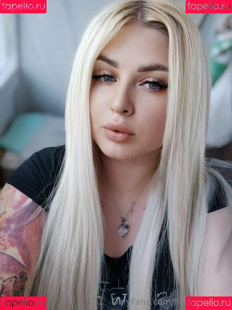 flo.imvu / flov_princess Onlyfans Photo Gallery 