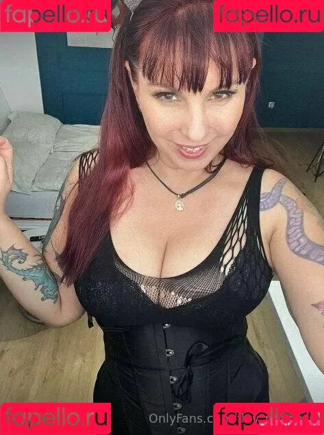 flo.imvu / flov_princess Onlyfans Photo Gallery 
