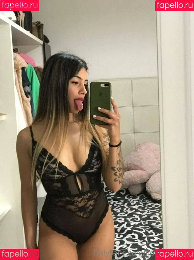 flo.imvu / flov_princess Onlyfans Photo Gallery 