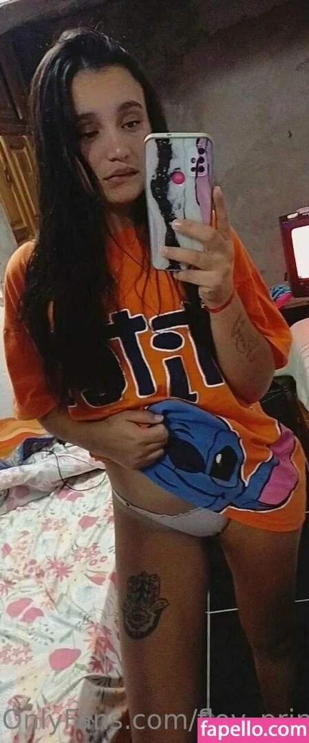 flo.imvu / flov_princess Onlyfans Photo Gallery 