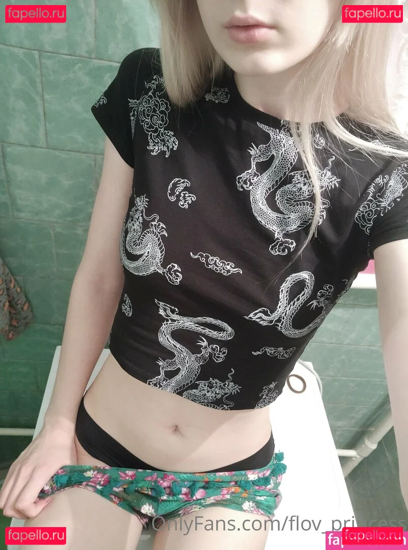 flo.imvu / flov_princess Onlyfans Photo Gallery 
