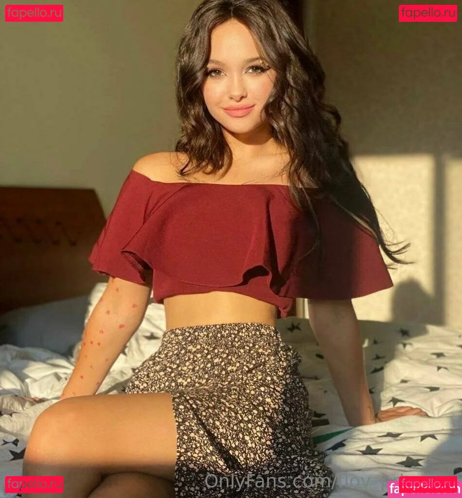 flo.imvu / flov_princess Onlyfans Photo Gallery 