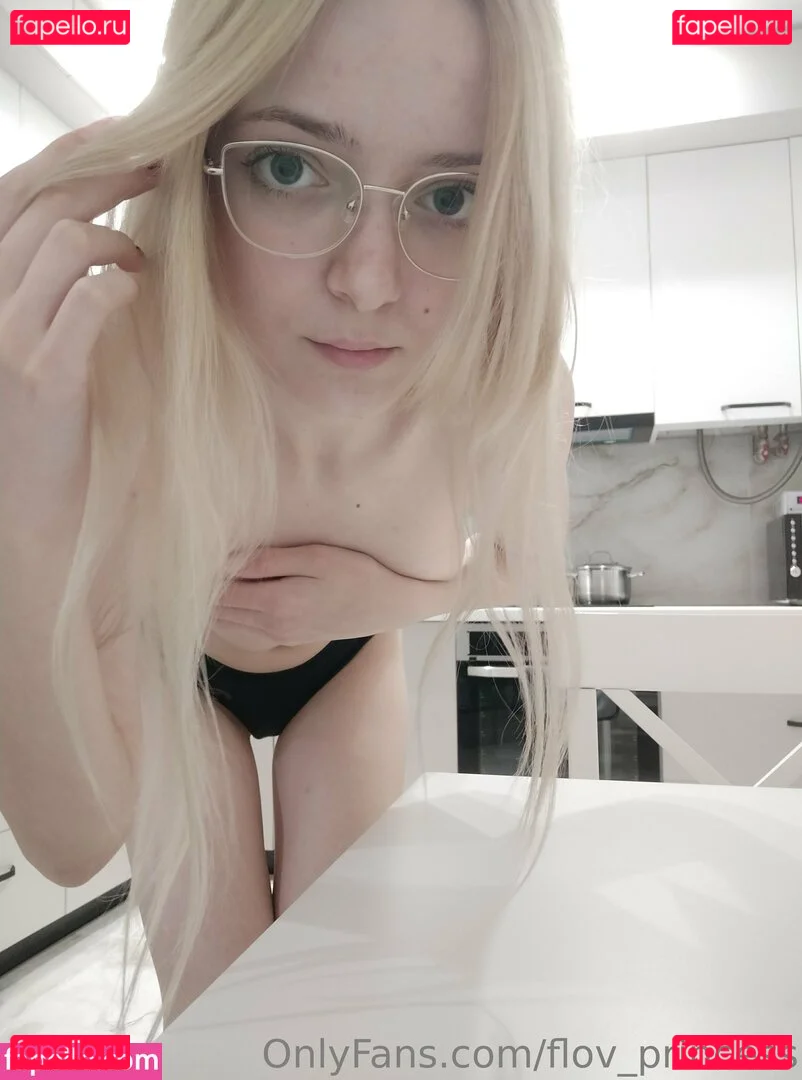 flo.imvu / flov_princess Onlyfans Photo Gallery 