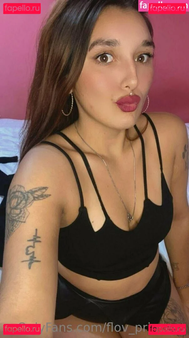 flo.imvu / flov_princess Onlyfans Photo Gallery 