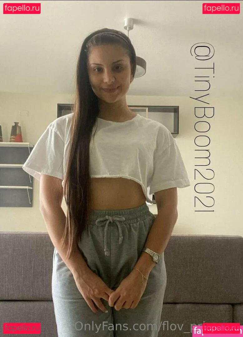 flo.imvu / flov_princess Onlyfans Photo Gallery 