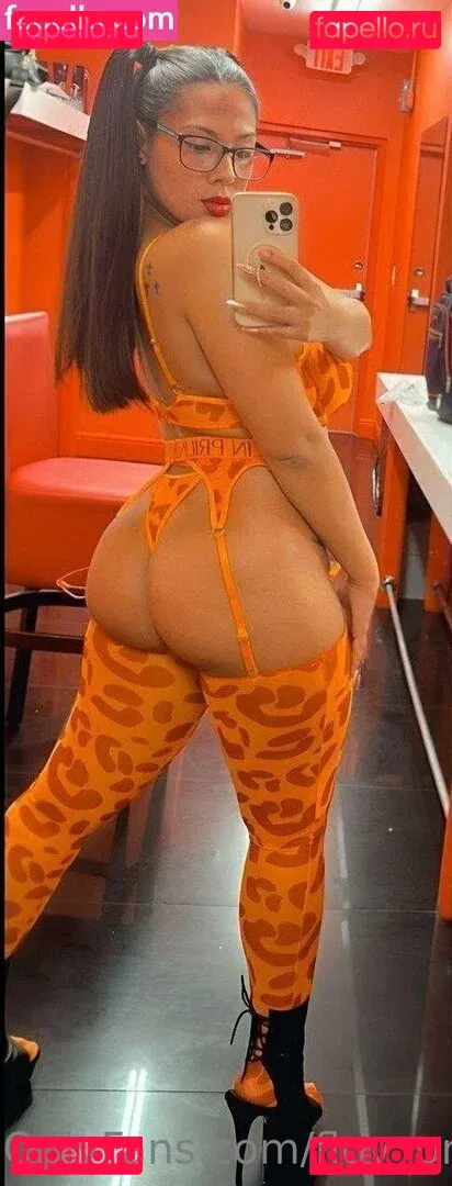 flo.imvu / flov_princess Onlyfans Photo Gallery 