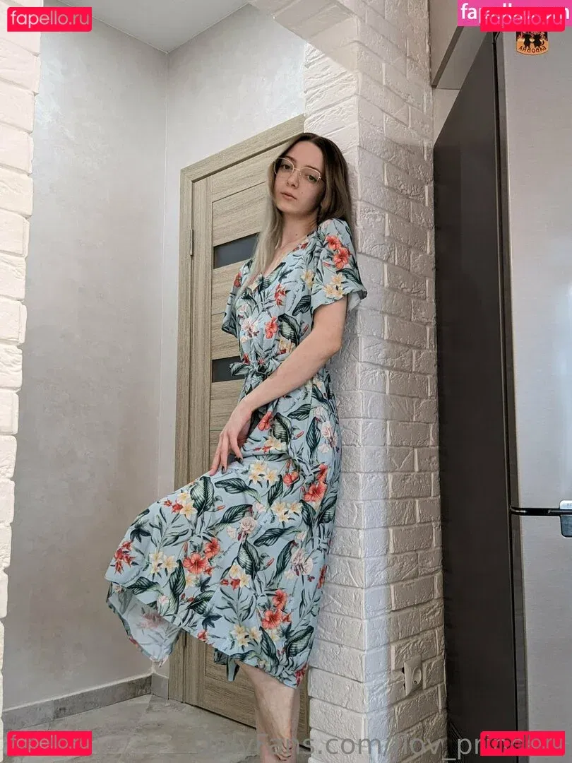 flo.imvu / flov_princess Onlyfans Photo Gallery 