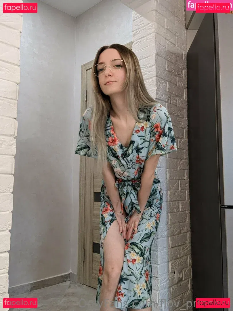 flo.imvu / flov_princess Onlyfans Photo Gallery 