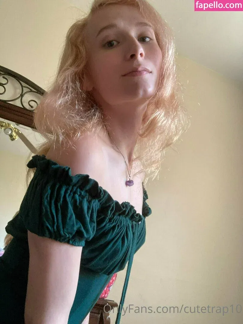 cutetrap10 / trap_x10 Onlyfans Photo Gallery 