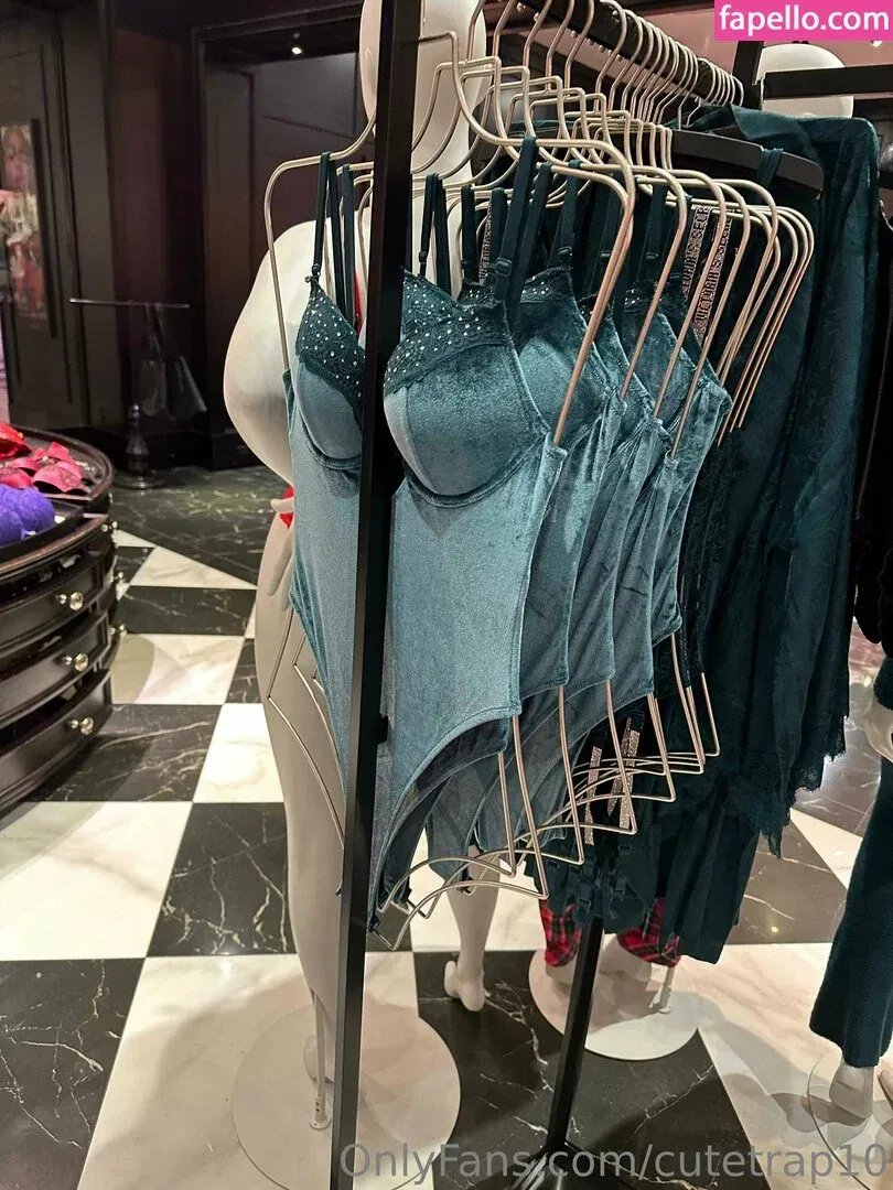 cutetrap10 / trap_x10 Onlyfans Photo Gallery 