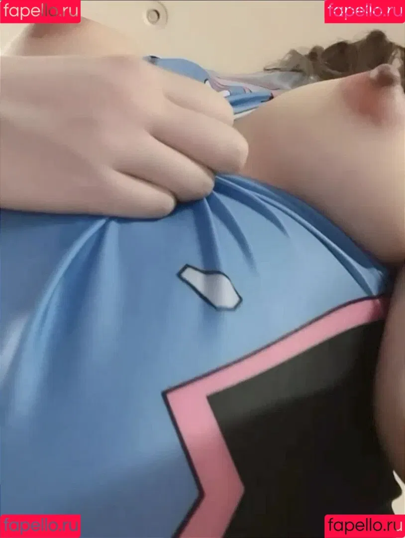 xxapple / xxapple_e Onlyfans Photo Gallery 