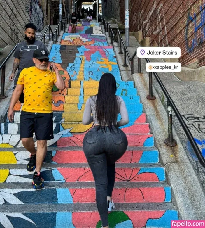 xxapple / xxapple_e Onlyfans Photo Gallery 