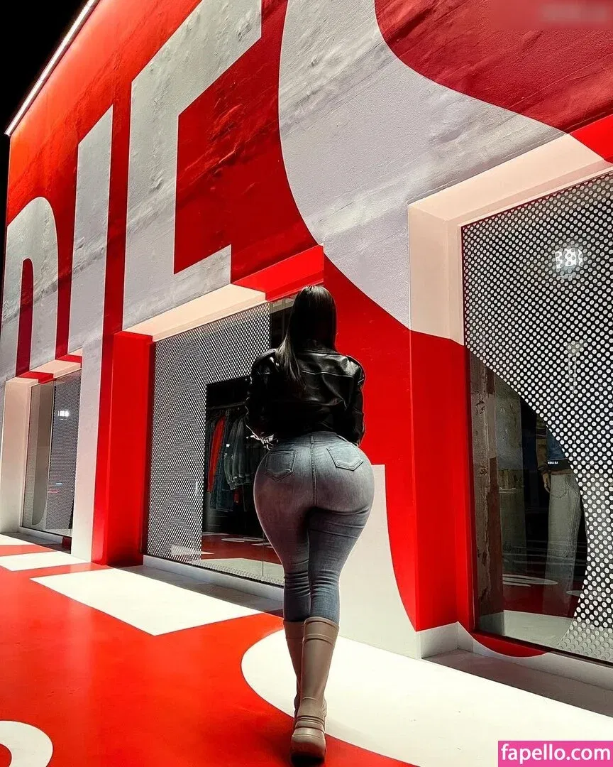 xxapple / xxapple_e Onlyfans Photo Gallery 