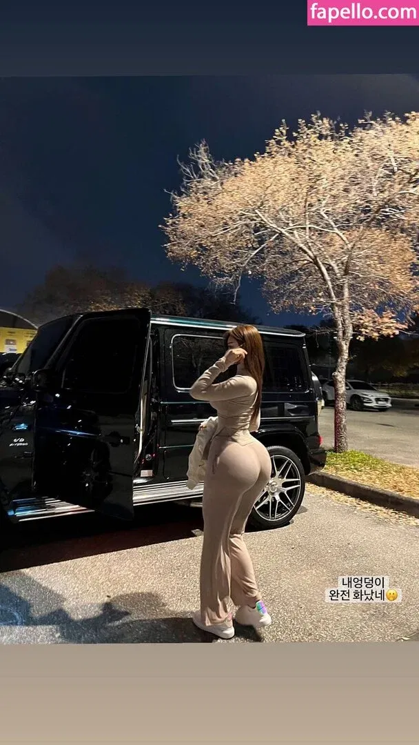 xxapple / xxapple_e Onlyfans Photo Gallery 