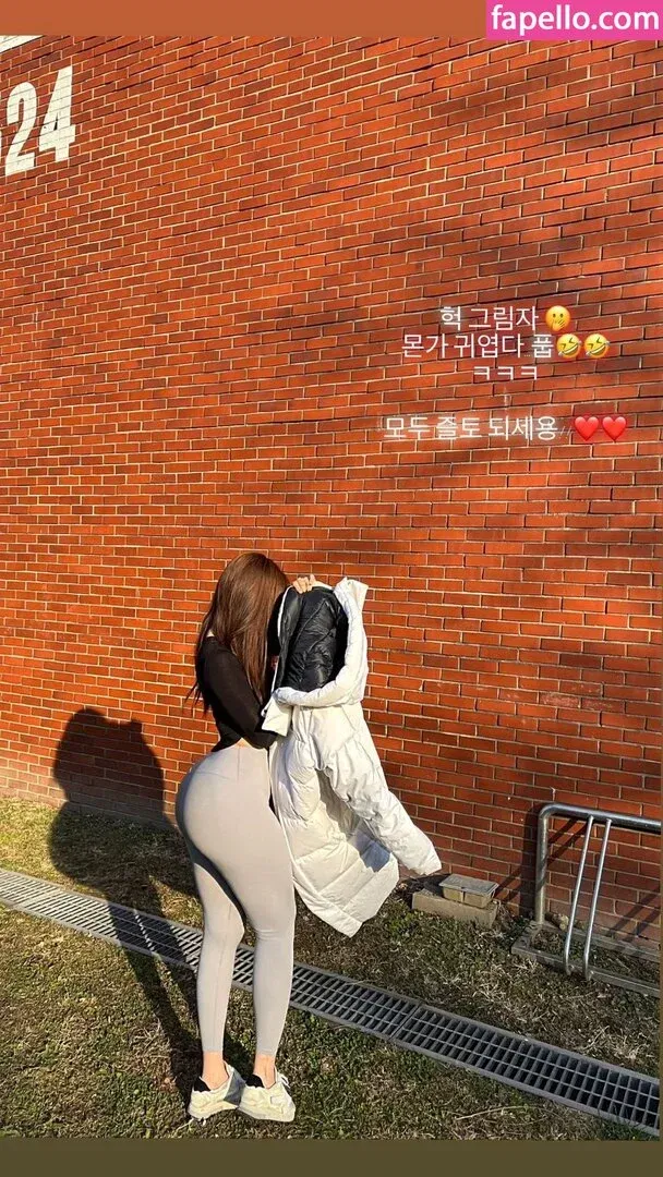 xxapple / xxapple_e Onlyfans Photo Gallery 