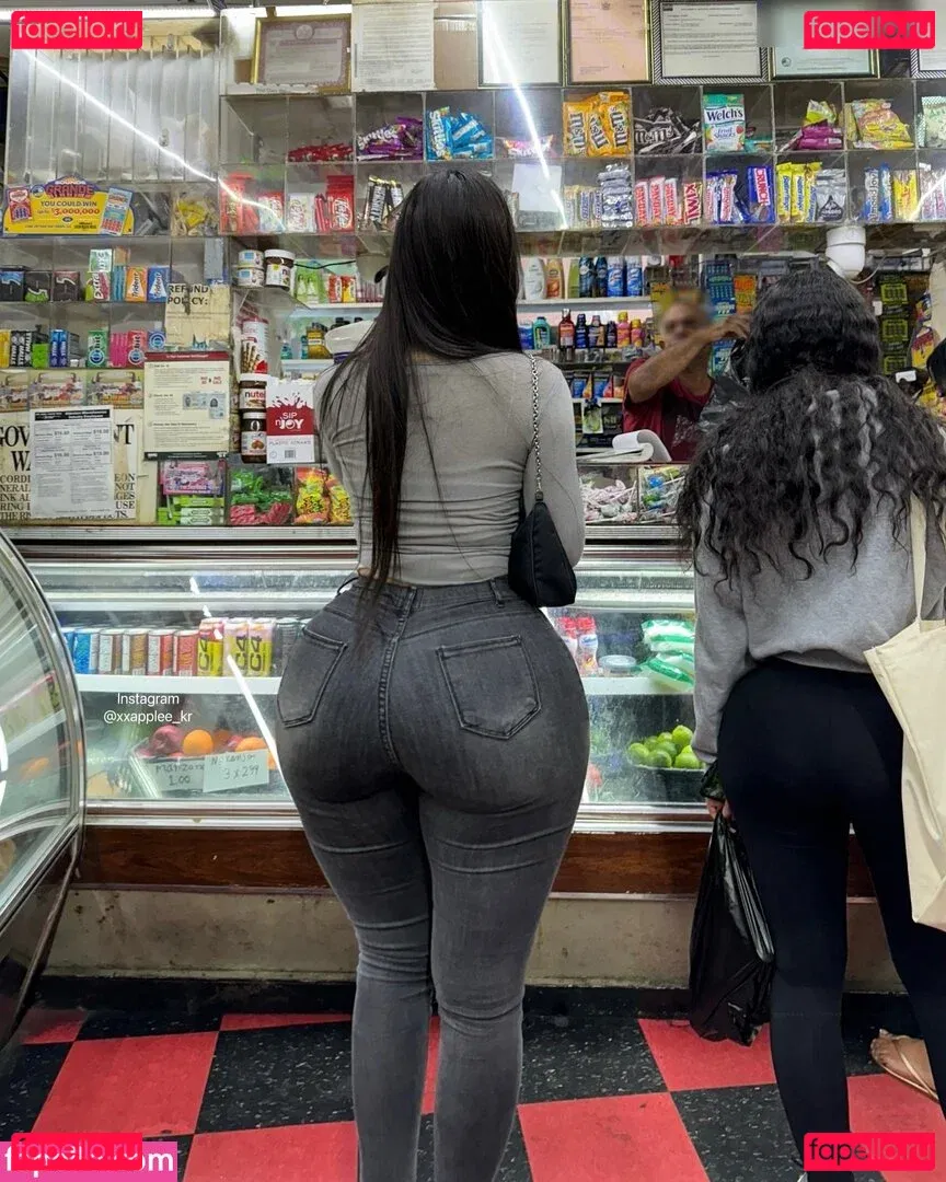 xxapple / xxapple_e Onlyfans Photo Gallery 