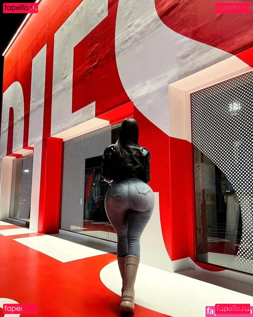 xxapple / xxapple_e Onlyfans Photo Gallery 