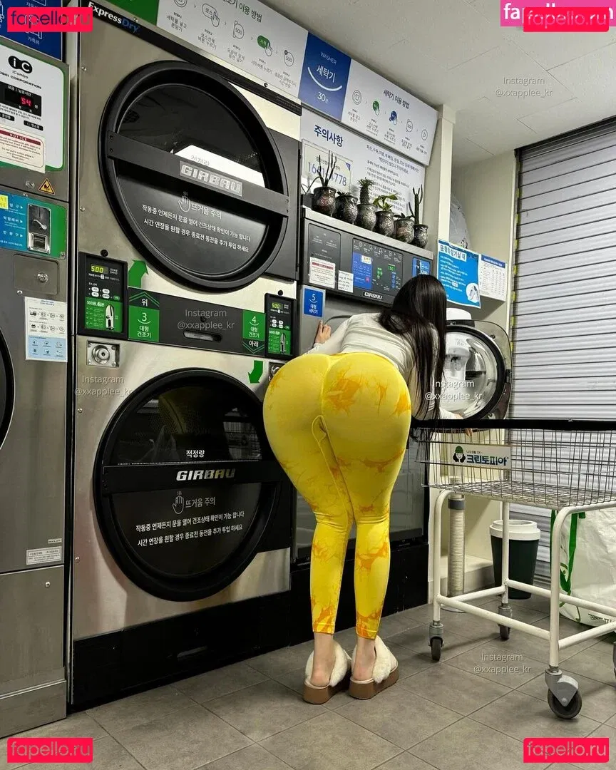 xxapple / xxapple_e Onlyfans Photo Gallery 