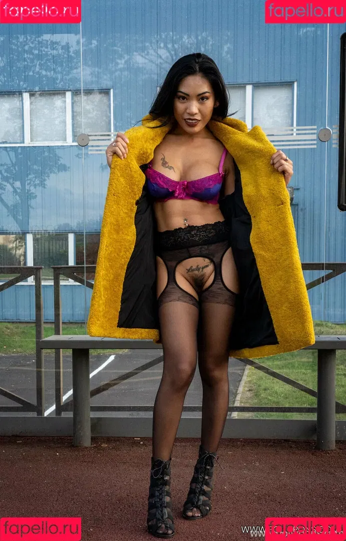 poopea / poopea.official Onlyfans Photo Gallery 