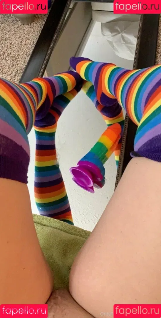 LoadsofLayla / loadsoflaila Onlyfans Photo Gallery 