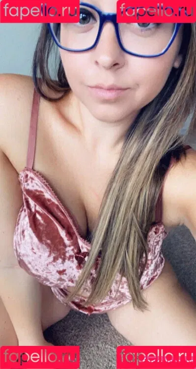 LoadsofLayla / loadsoflaila Onlyfans Photo Gallery 