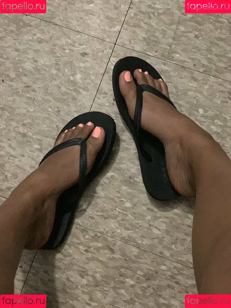 Nasty College Student / annathegem Onlyfans Photo Gallery 