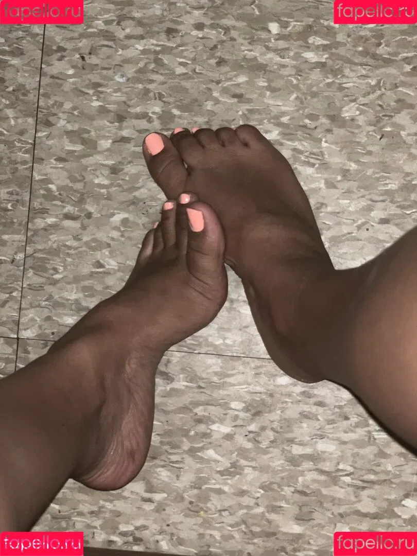 Nasty College Student / annathegem Onlyfans Photo Gallery 