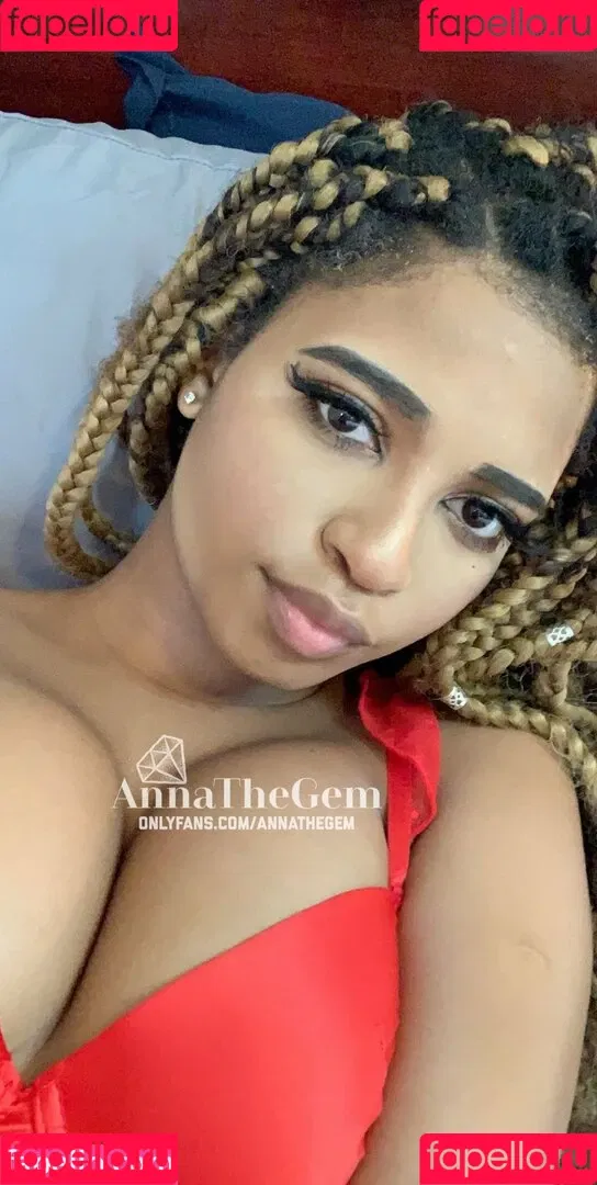 Nasty College Student / annathegem Onlyfans Photo Gallery 