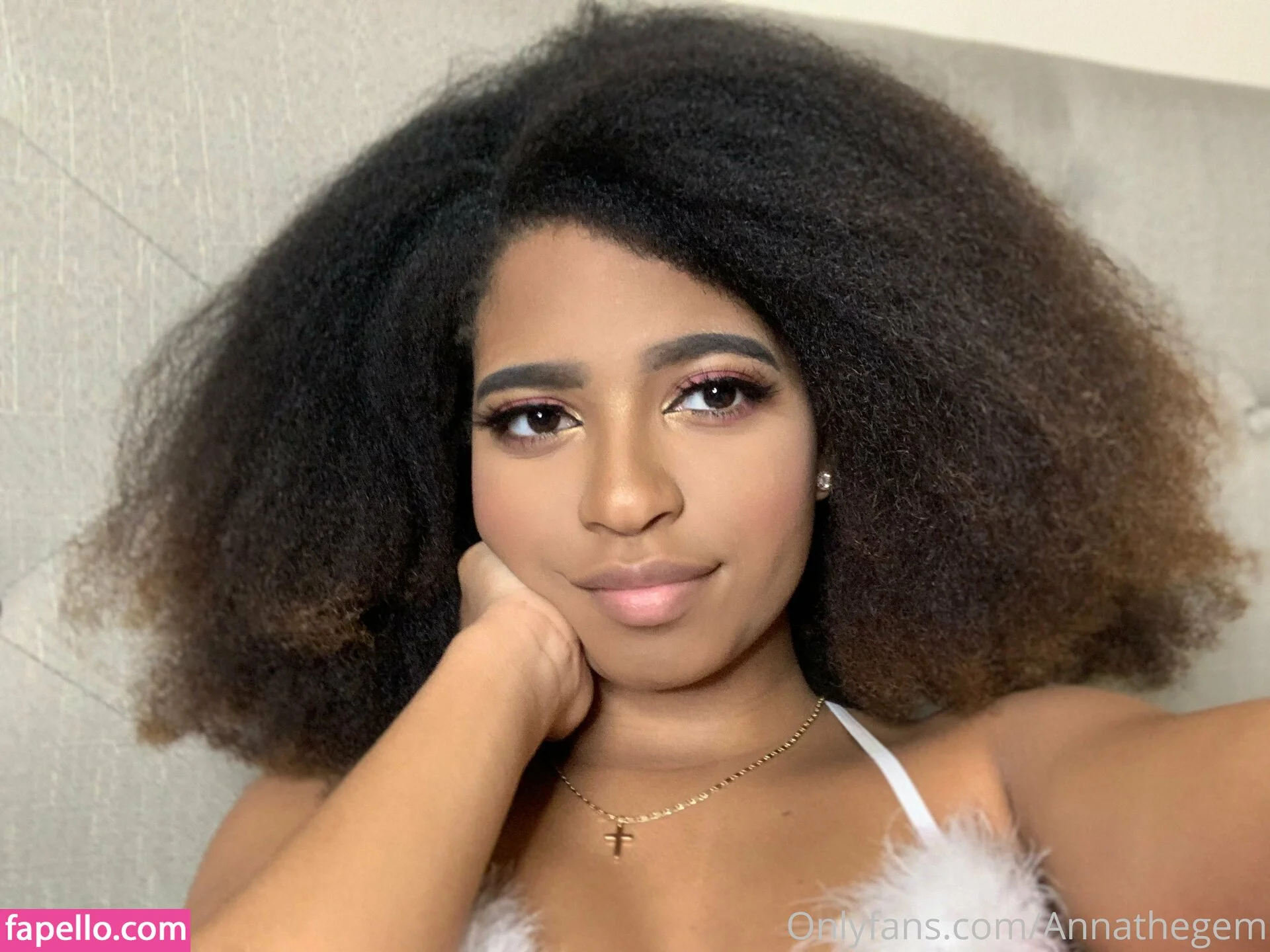 Nasty College Student / annathegem Onlyfans Photo Gallery 