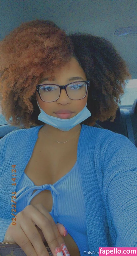 Nasty College Student / annathegem Onlyfans Photo Gallery 