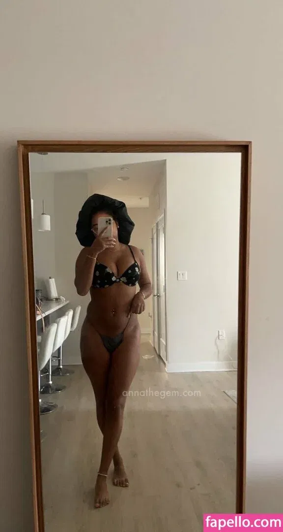 Nasty College Student / annathegem Onlyfans Photo Gallery 