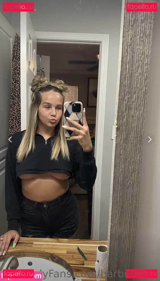 Barbie.x / unknownnbarbi3 Onlyfans Photo Gallery 