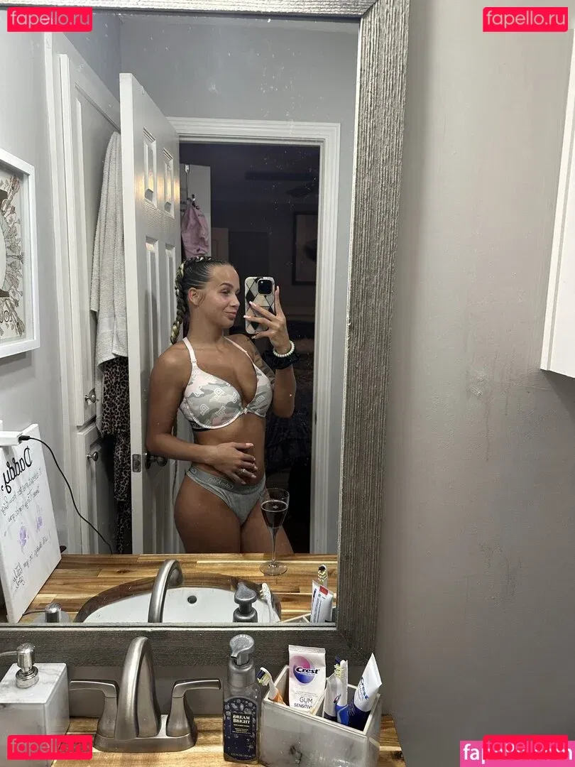 Barbie.x / unknownnbarbi3 Onlyfans Photo Gallery 