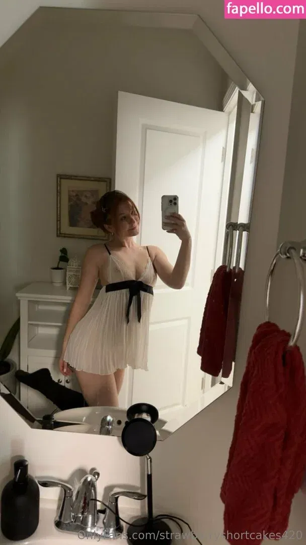 str4wb3rrysh0rtc4k3 / str4wb3rrysh0rtc4k333 Onlyfans Photo Gallery 