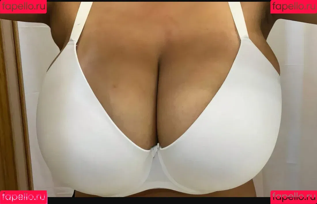 Anneris / __anneris__ Onlyfans Photo Gallery 