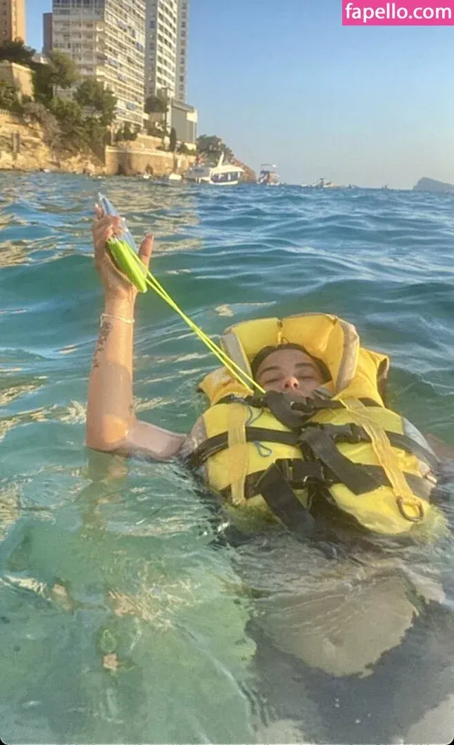 Anneris / __anneris__ Onlyfans Photo Gallery 