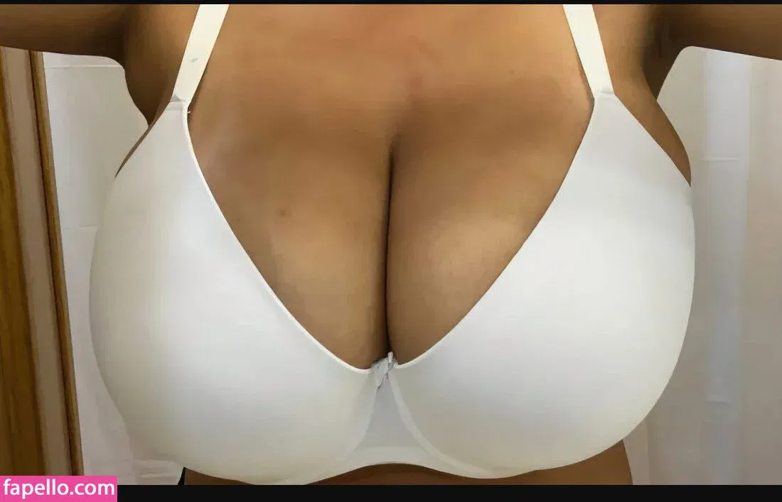 Anneris / __anneris__ Onlyfans Photo Gallery 