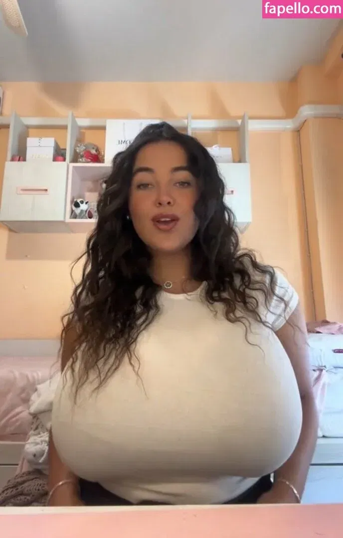 Anneris / __anneris__ Onlyfans Photo Gallery 