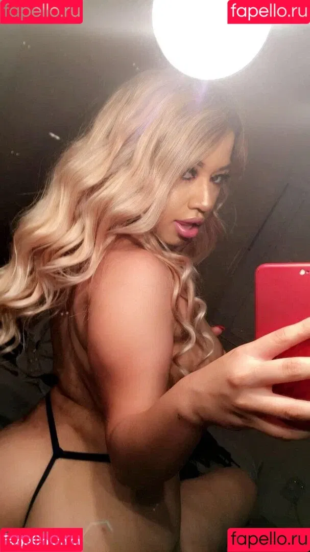 Dessssyy_ / Desssyyy / __desssyyy__ Onlyfans Photo Gallery 