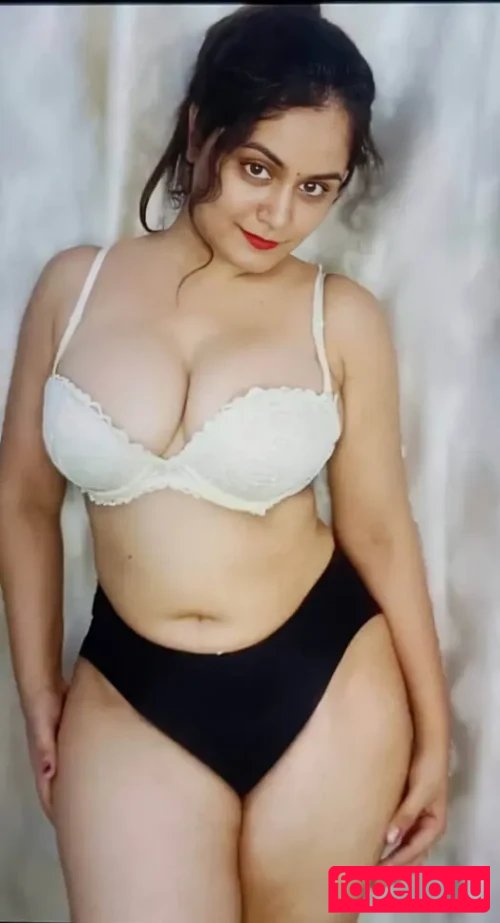 Dilruba Nude Onlyfans Photo 8