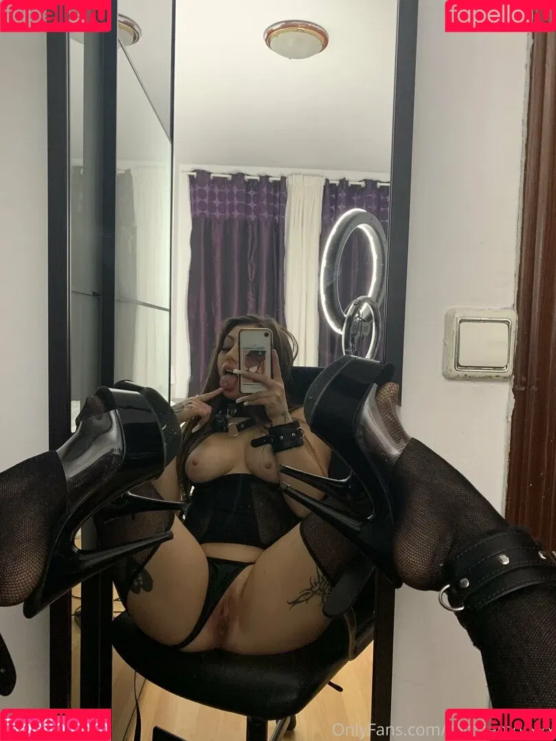 Roma Amor / RomaAmorxxx Onlyfans Photo Gallery 
