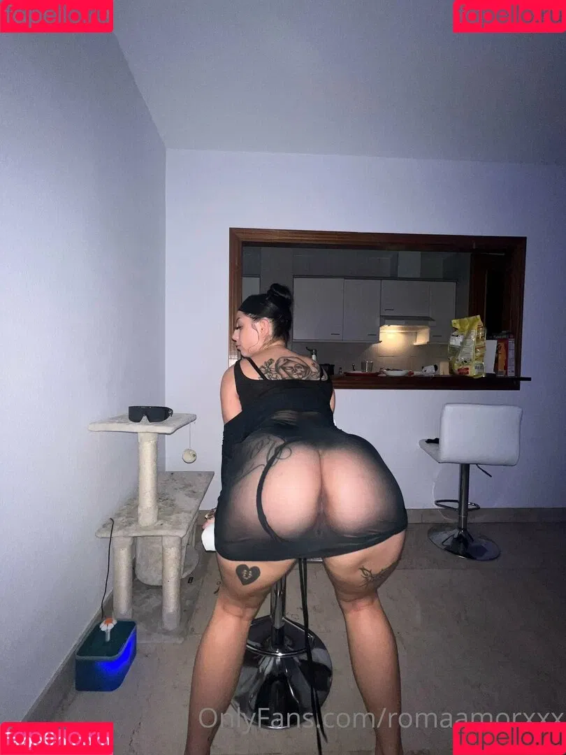 Roma Amor / RomaAmorxxx Onlyfans Photo Gallery 