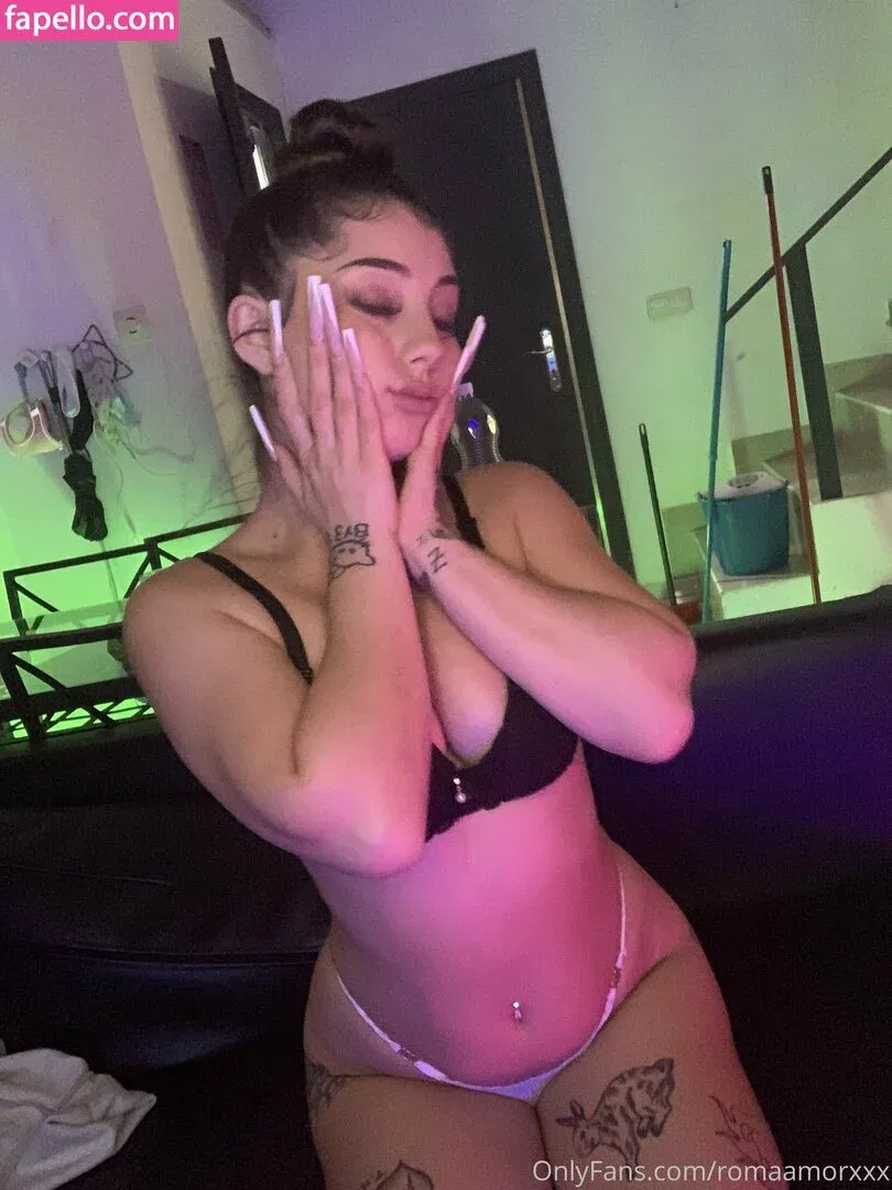 Roma Amor / RomaAmorxxx Onlyfans Photo Gallery 