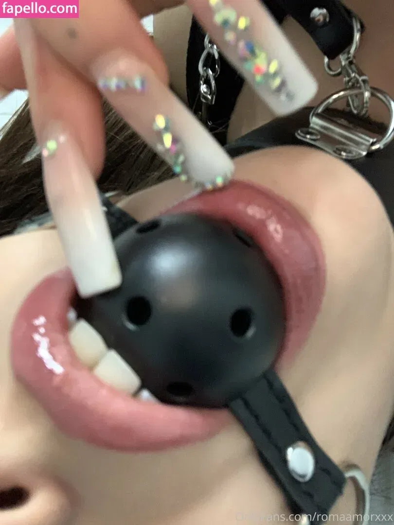 Roma Amor / RomaAmorxxx Onlyfans Photo Gallery 
